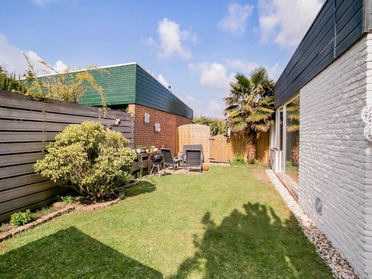 Lovely Bungalow In Noordwijkerhout With Garden Zewnętrze zdjęcie